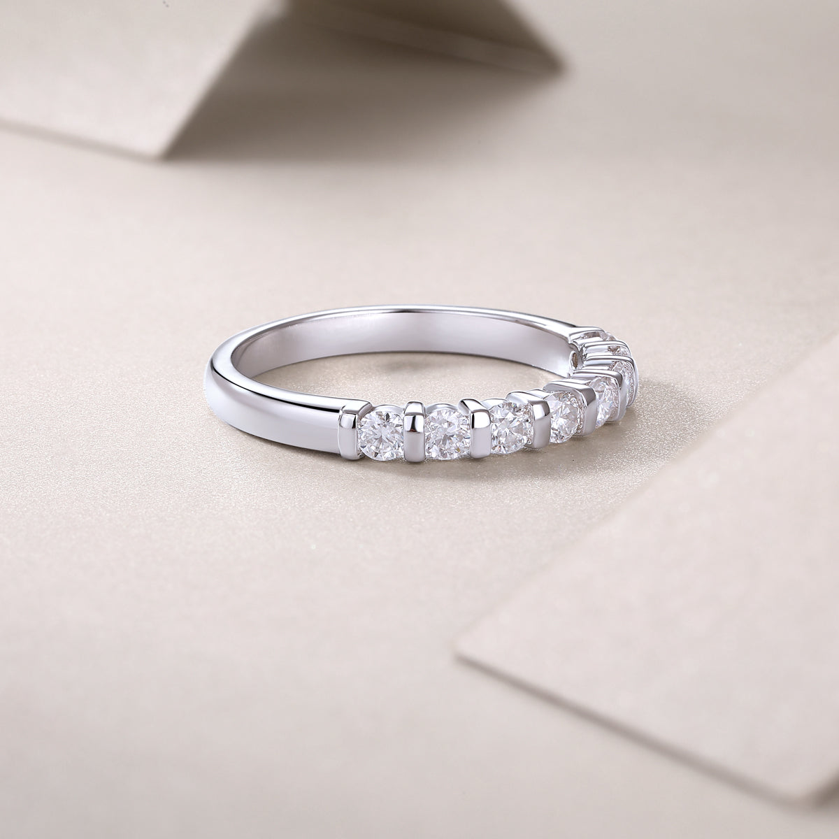 S925 silver ring with moissanite stone