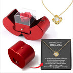 Apple gift box in gold with clover necklace