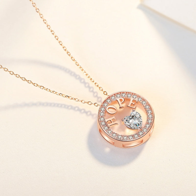 Cable chain and spring-ring clasp detail of the sterling silver pendant necklace