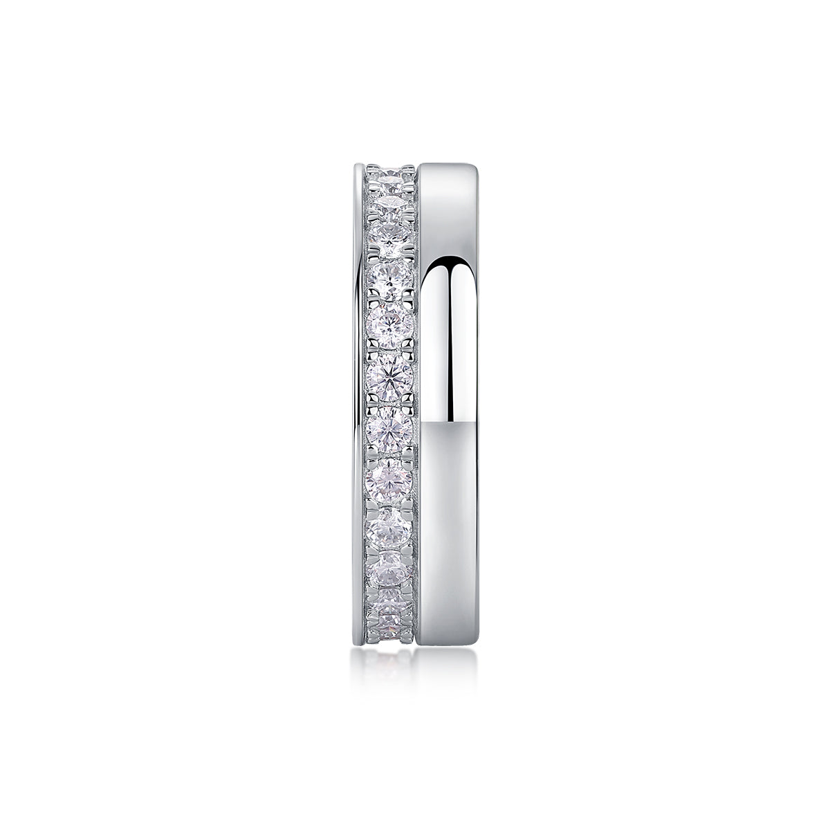 Galaxy S925 silver moissanite ring on the hand