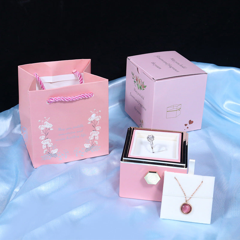 Rose gift box with jewelry drawer, detail of the dome